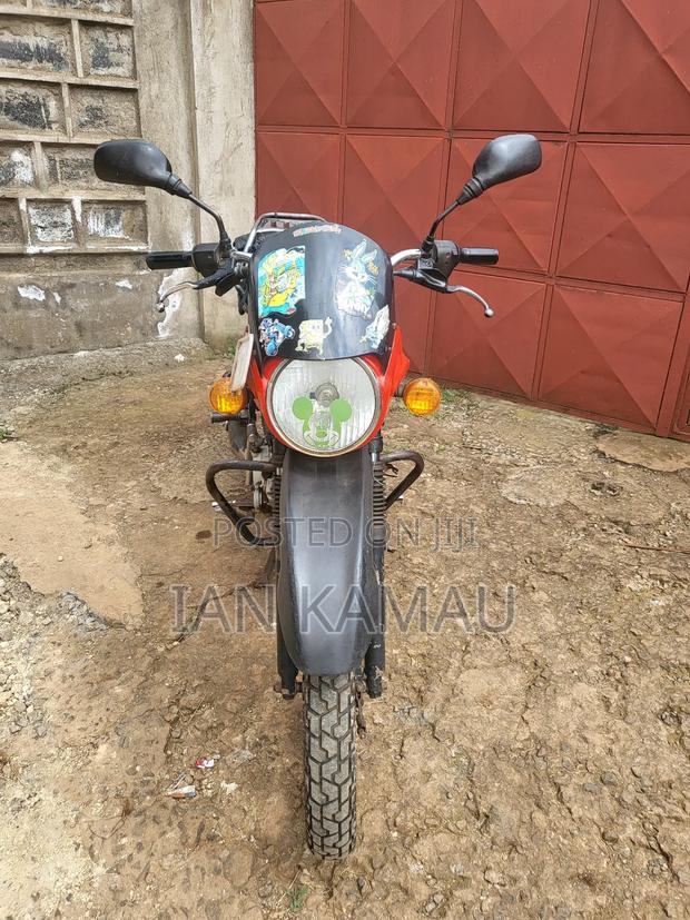 Bajaj Boxer 125 2023 Red - thumbnail 2