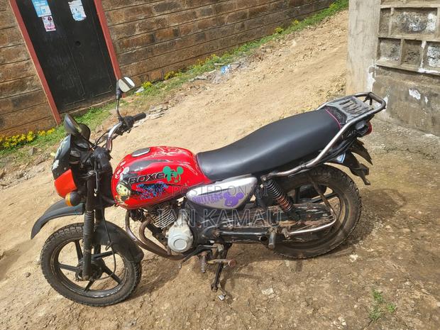 Bajaj Boxer 125 2023 Red - thumbnail 3