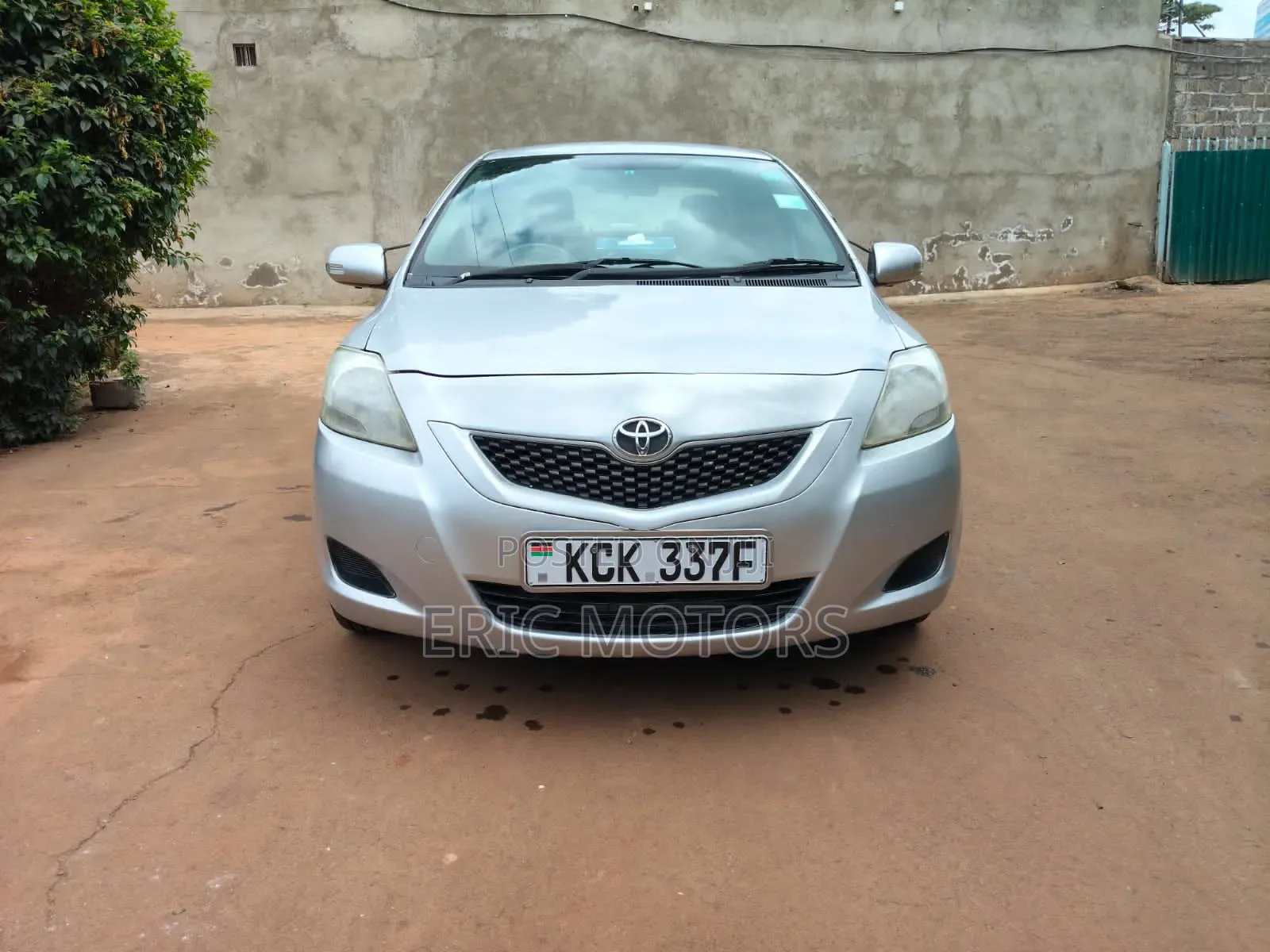 Toyota Belta 2009 Silver