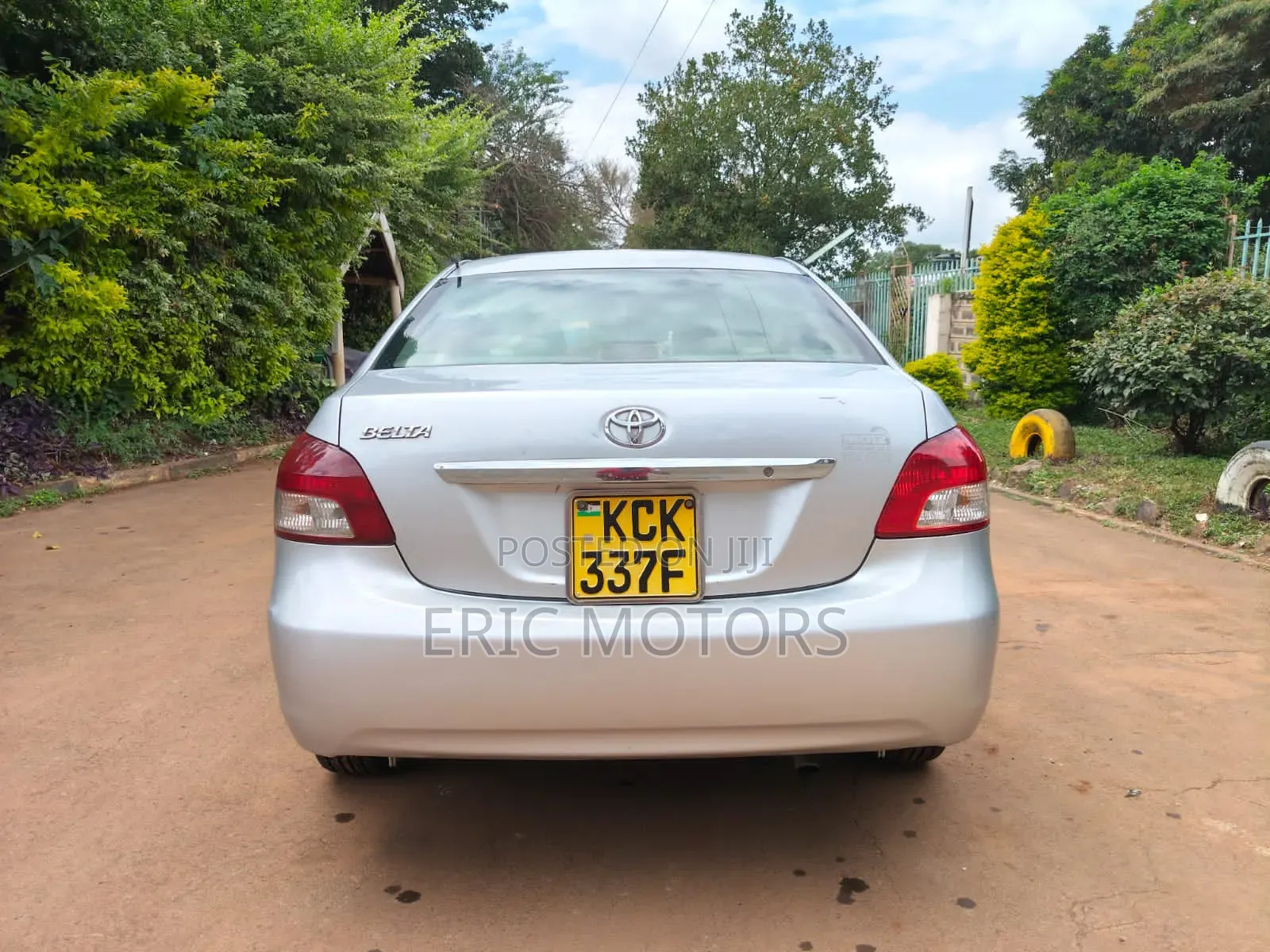 Toyota Belta 2009 Silver