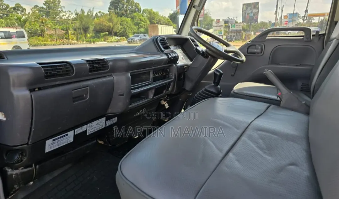 NKR Lorry 2018 White for Sale