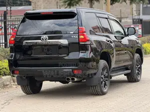 Toyota Land Cruiser Prado 2.7 2021 Black