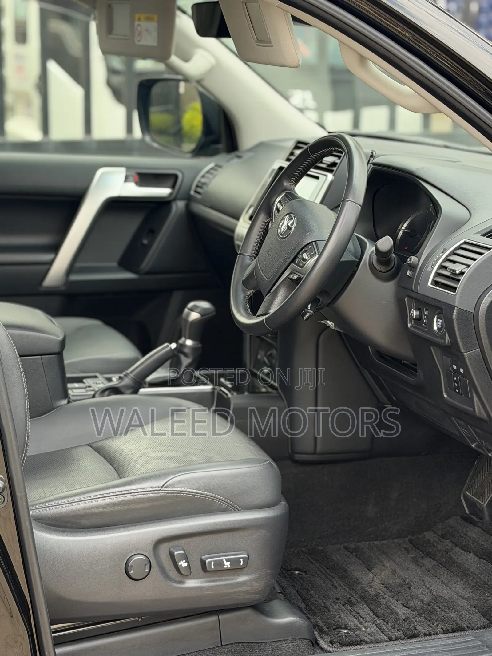 Toyota Land Cruiser Prado 2.7 2021 Black