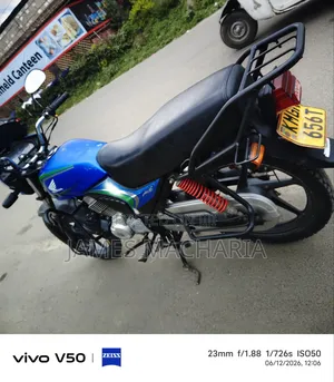 Honda CB 2025 Blue