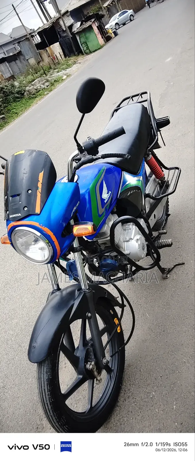 Honda CB 2025 Blue