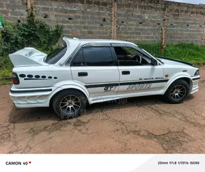 Toyota Corolla 1995 White