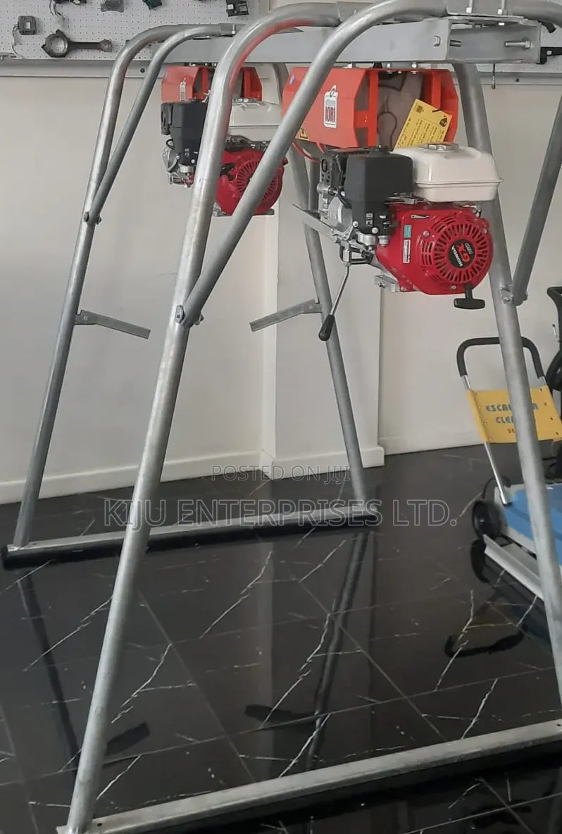 1 Ton Concrete Hoist – Petrol Engine Construction Material Lift