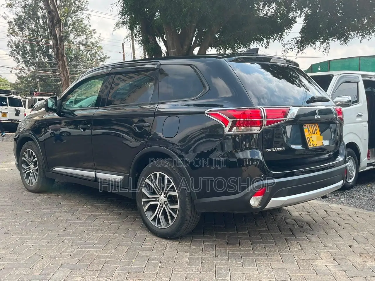 Mitsubishi Outlander 2017 Black