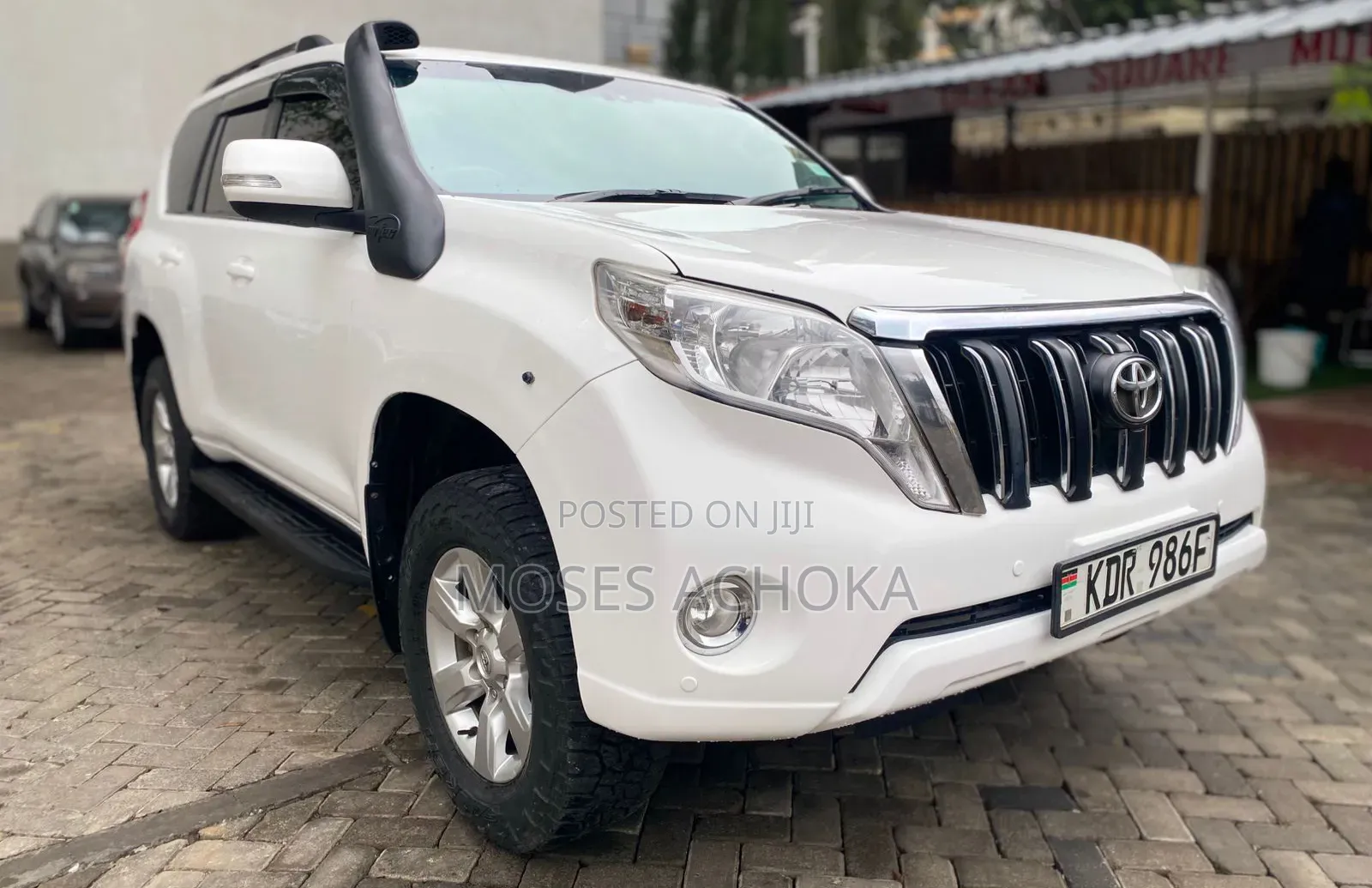 Toyota Land Cruiser 2017 White