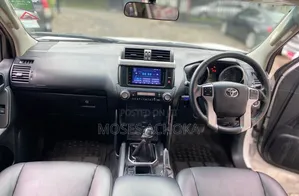 Toyota Land Cruiser 2017 White