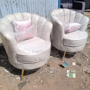 Divine Cream Sofa Seats With Pillows