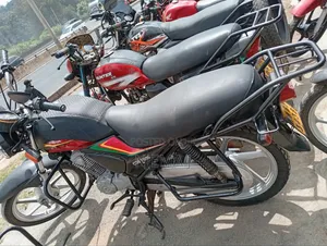 Honda CB 2025 Red