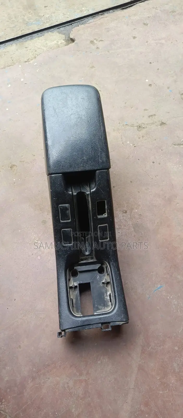 Console Box Land Cruiser Prado 120