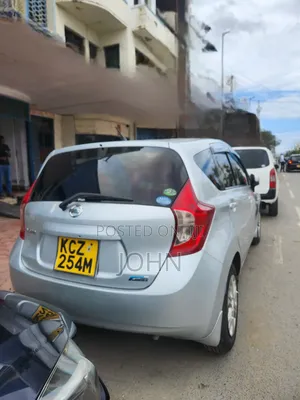 Nissan Note 2013 Silver
