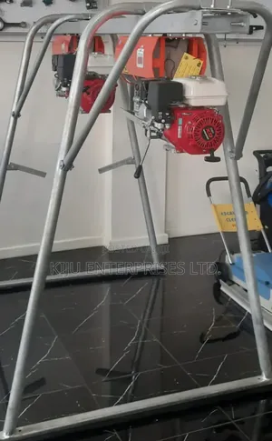 1 Ton Concrete Hoist – Petrol Engine Construction Material Lift