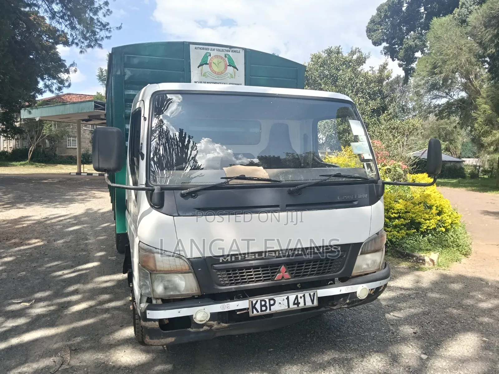 Mitsubishi Canter 2012 White