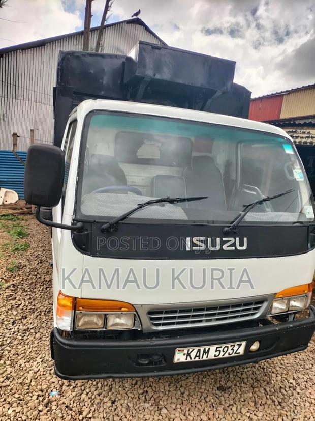 NPR Isuzu 4.3 - thumbnail 3