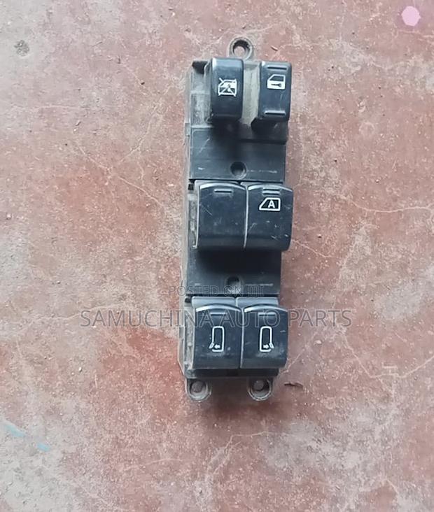 Door Main Switch Nissan Dualis