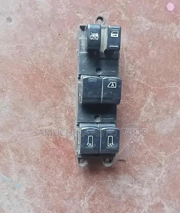 Door Main Switch Nissan Dualis