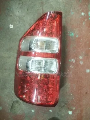 Noah 2012 Taillight