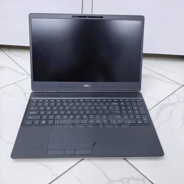Laptop Dell Precision 7560 16GB Intel Core i7 HDD+SSD 512GB - main view