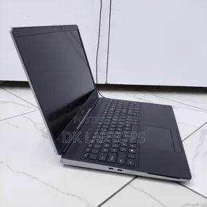 Laptop Dell Precision 7560 16GB Intel Core i7 HDD+SSD 512GB