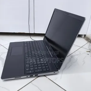 Laptop Dell Precision 7560 16GB Intel Core i7 HDD+SSD 512GB