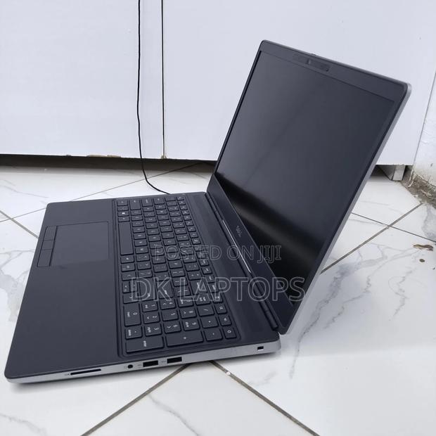 Laptop Dell Precision 7560 16GB Intel Core i7 HDD+SSD 512GB - thumbnail 3