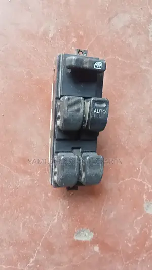 Door Main Switch Toyota Duet