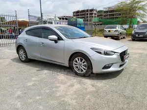Mazda Axela 2017 Silver
