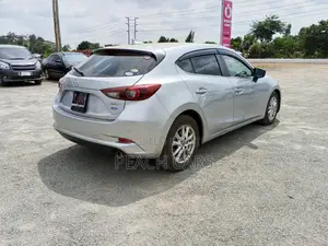 Mazda Axela 2017 Silver