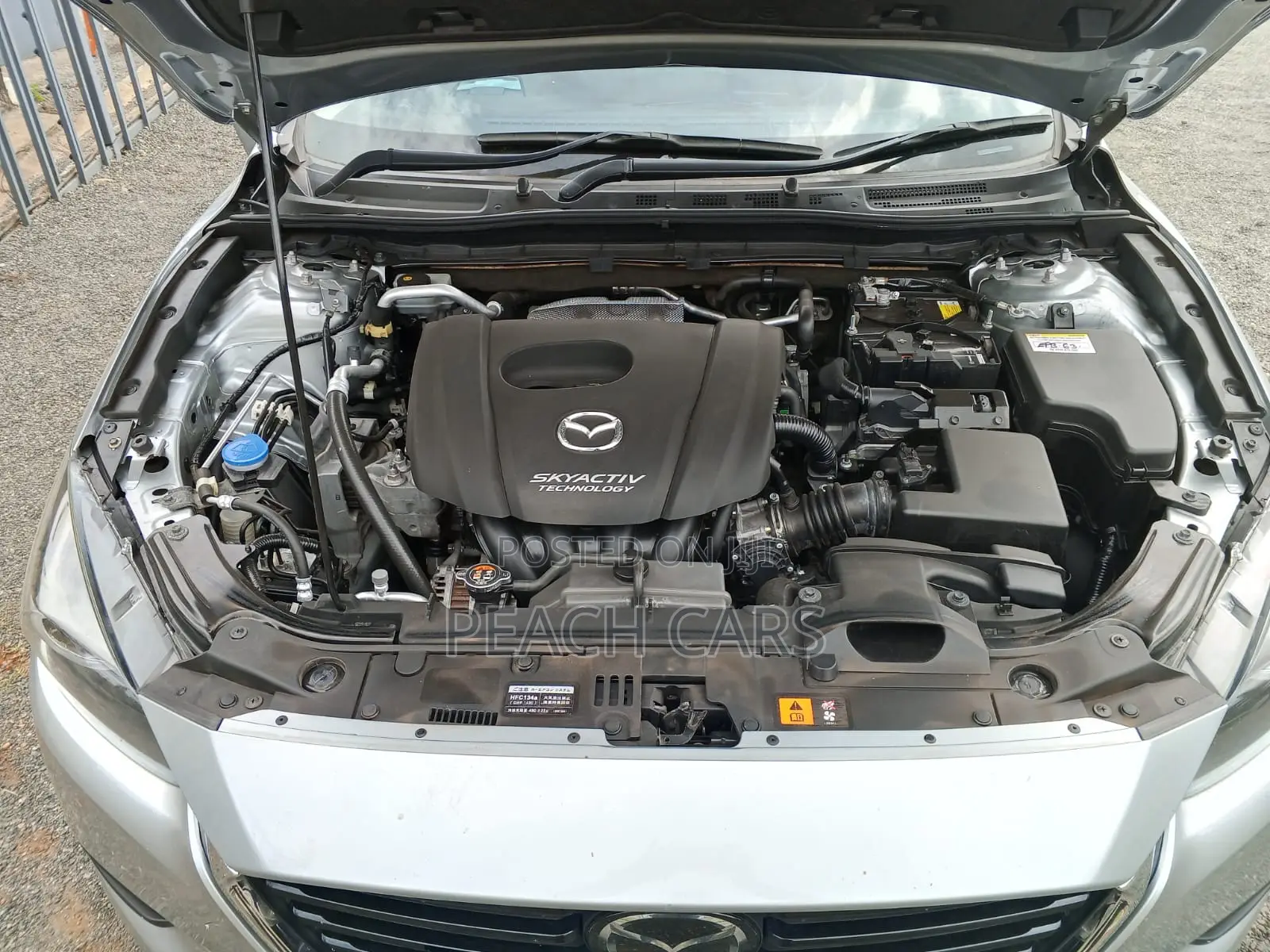 Mazda Axela 2017 Silver