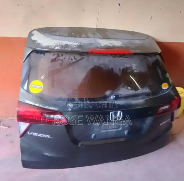 Honda Vezel Boot