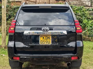 Toyota Land Cruiser Prado 2017 Black