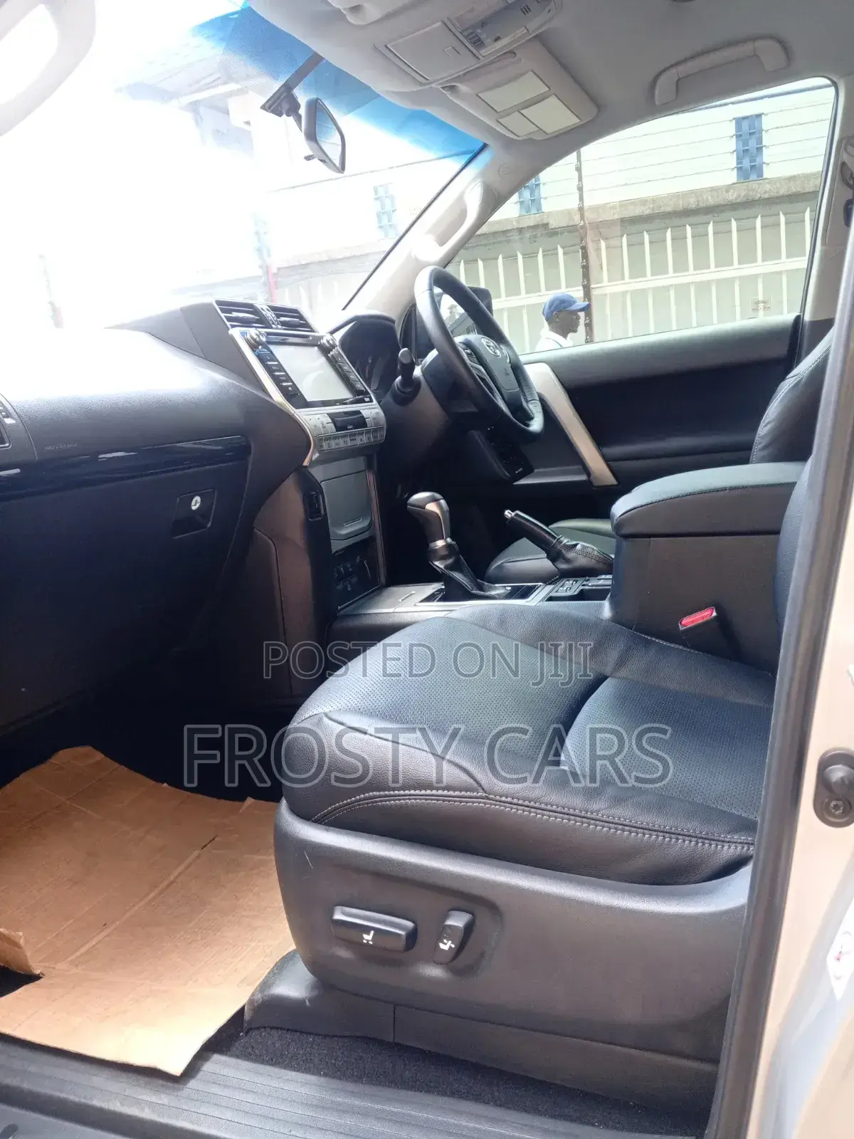 Toyota Land Cruiser 2018 Silver