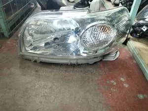 Toyota Porte 2008 Headlight