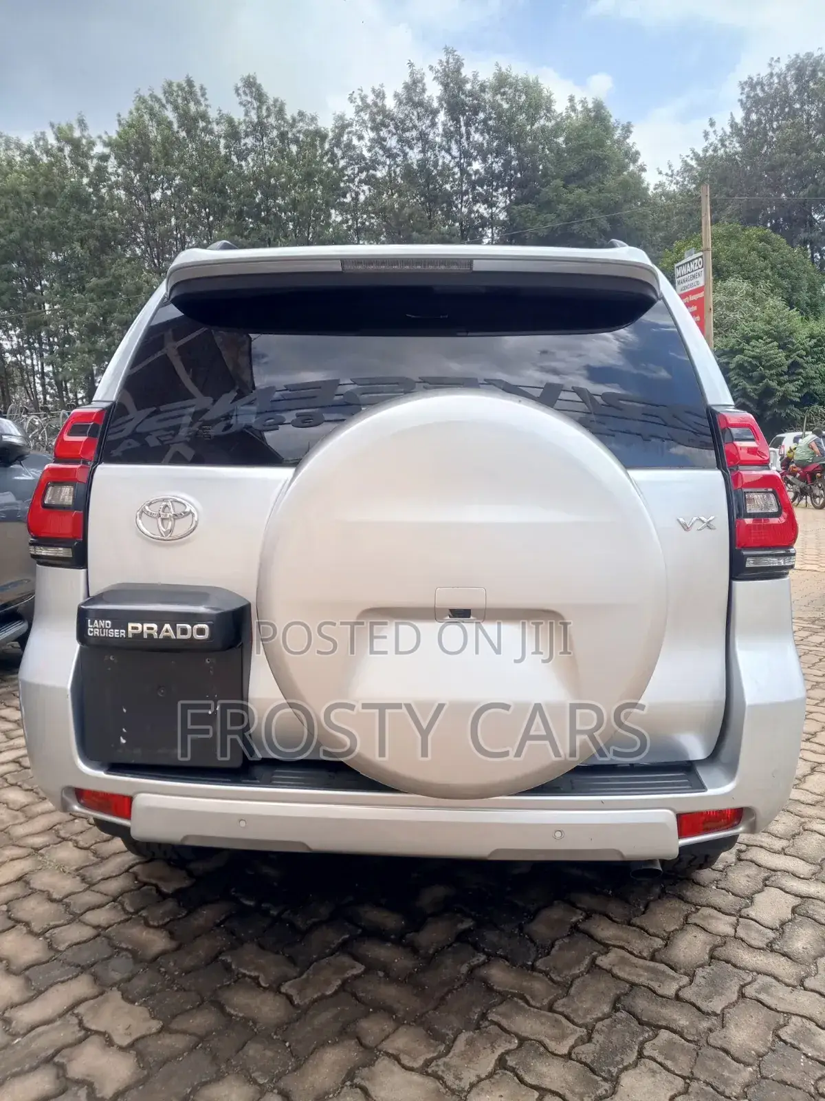 Toyota Land Cruiser 2018 Silver