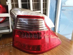 Toyota Crown Royal 2008 Taillight