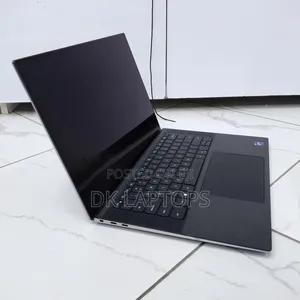 Laptop Dell Precision 5560 16GB Intel Core i9 SSD 512GB