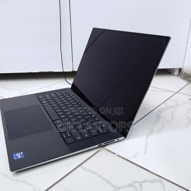 Laptop Dell Precision 5560 16GB Intel Core i9 SSD 512GB - thumbnail 3