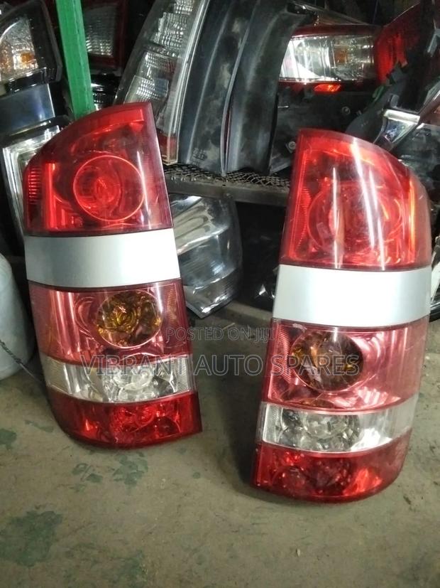 Voxy 2005 Taillight