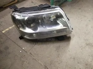 Suzuki Escudo Headlight Non Zenon