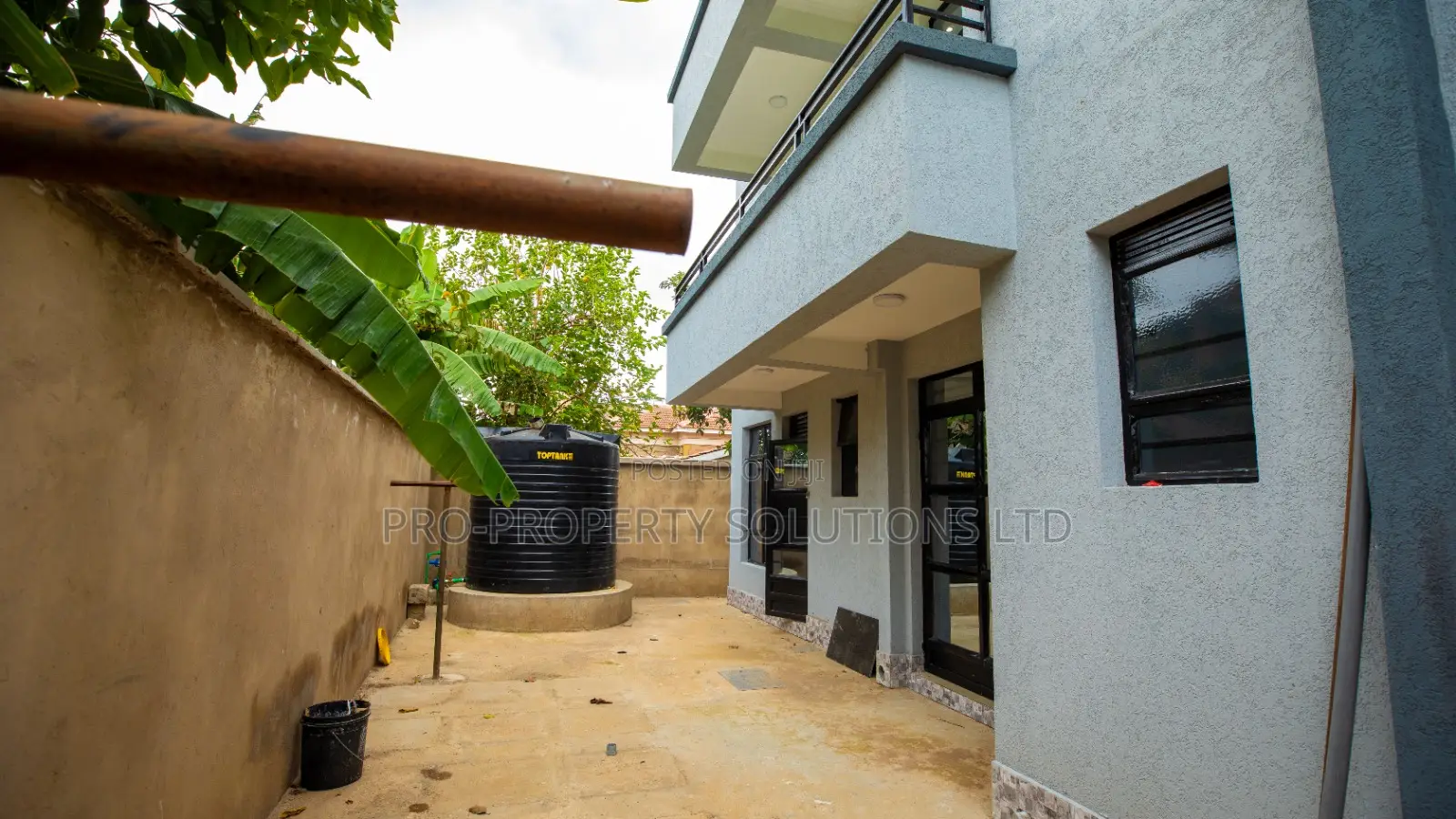 4bdrm Maisonette in Kenyatta Road, Juja for sale