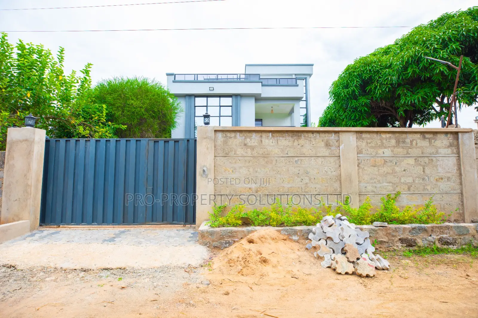 4bdrm Maisonette in Kenyatta Road, Juja for sale