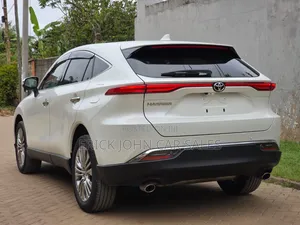 Toyota Harrier 2.0 2020 White
