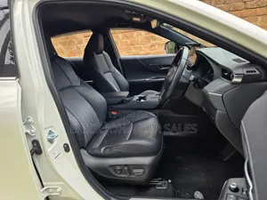 Toyota Harrier 2.0 2020 White