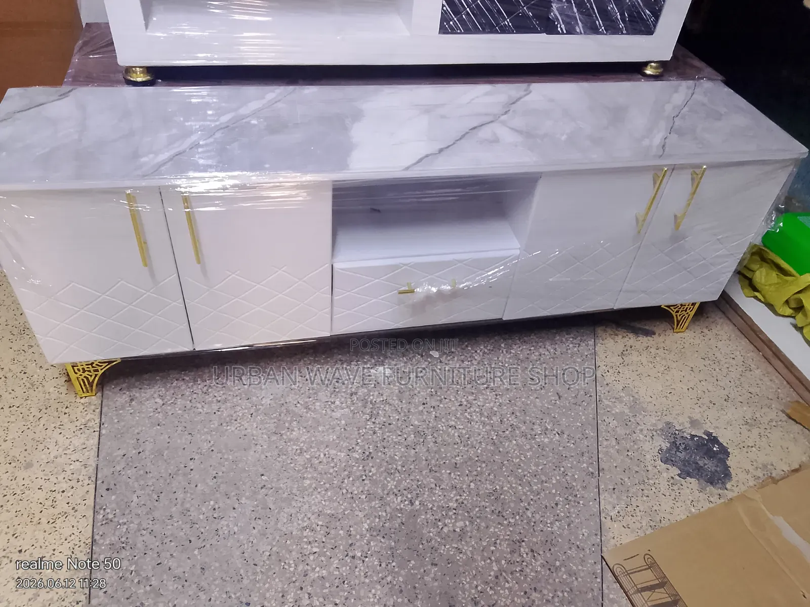 Heavy Duty Tv Stand