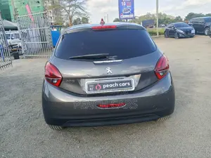 Peugeot 208 2019 Gray