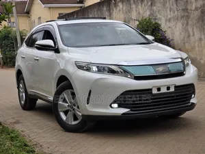 Toyota Harrier 2.0 2019 White