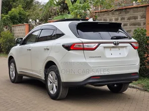 Toyota Harrier 2.0 2019 White